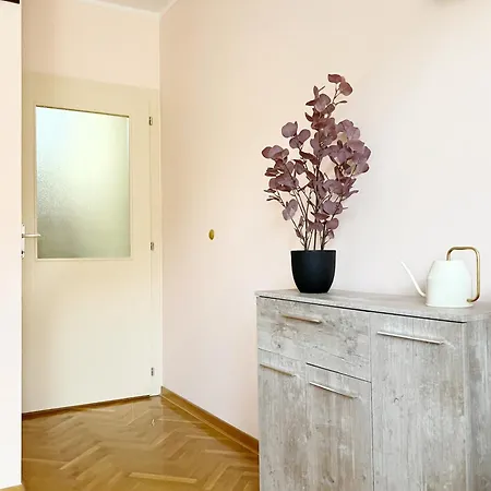 Apartment Apartment, Vrnyacka Banya, Raj